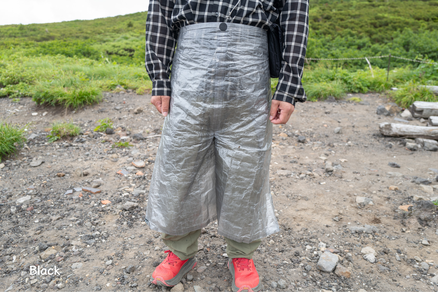 レインパンツでもレインスカートでもない、気軽に履ける超軽量【U.L. FUN Culotte】