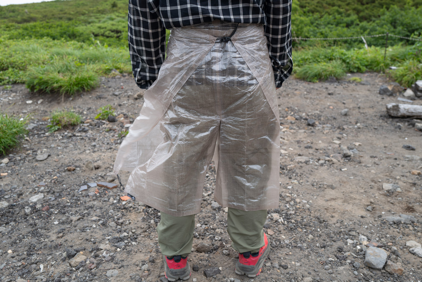 レインパンツでもレインスカートでもない、気軽に履ける超軽量【U.L. FUN Culotte]